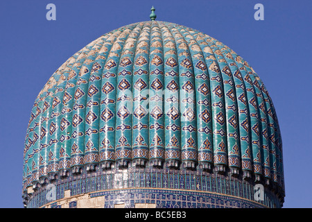 La Moschea Bibi-Khanym è una famosa storica moschea di Samarcanda, Uzbekistan. Foto Stock