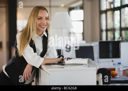 Business Woman in office Foto Stock