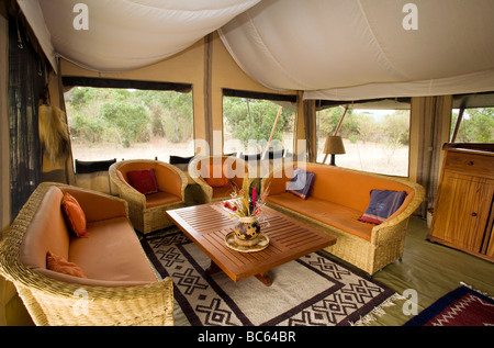 Interno di JK Mara Camp - vicino alla Riserva Nazionale di Masai Mara, Kenya Foto Stock