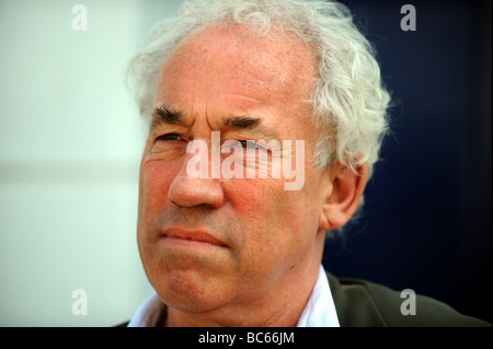 L'attore britannico Simon Callow in visita a Brighton nel 2009, Regno Unito Foto Stock