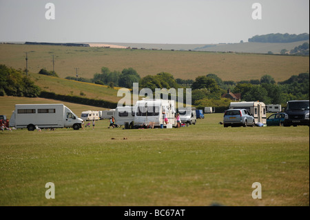 I viaggiatori camp site nella periferia di Brighton sul Waterhall campi sportivi Foto Stock