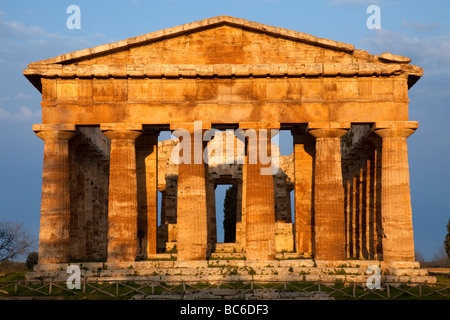 Il Tempio di Hera II (Nettuno) Paestum, Italia Foto Stock