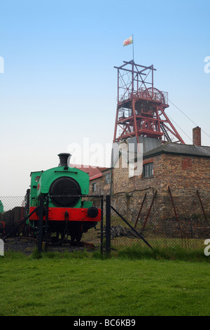 Treno a vapore al Big Pit - il National Mining Museum of Wales nella città di Blaenafon Foto Stock