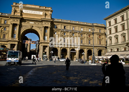 Piazza della repubblica piazza arco trionfale Firenze Italia Foto Stock