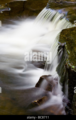 Cascate sulla prua Lee Beck Bowlees Teesdale Inghilterra Foto Stock