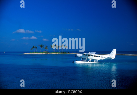 A bordo di un idrovolante, Maldive Foto Stock