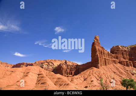 Chimney Rock Capitol Reef National Park nello Utah Stati Uniti d'America Foto Stock