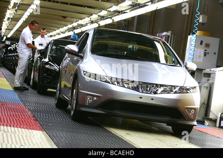 Honda factory Swindon Regno Unito Honda civica alla fine della linea di produzione Foto Stock