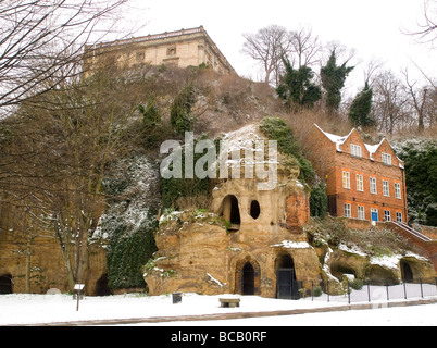 Una vista di Nottingham Castle Mortimers Foro e il cantiere di tini di filtrazione Museo della Vita di NOTTINGHAM, NOTTINGHAMSHIRE REGNO UNITO Inghilterra Foto Stock