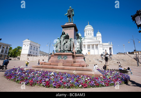 Statua di Alessandro II in Senaatintori Piazza del Senato a Helsinki Finlandia Foto Stock