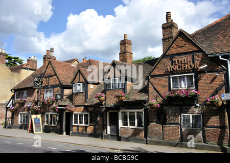 L'Anchor Pub, High Street, Ripley, Surrey, England, Regno Unito Foto Stock