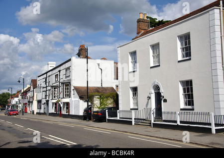 Periodo facciate, High Street, Ripley, Surrey, England, Regno Unito Foto Stock