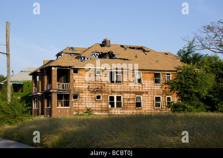 Bruciato due appartamento appartamento edificio sul lato ovest di Detroit Michigan Foto Stock