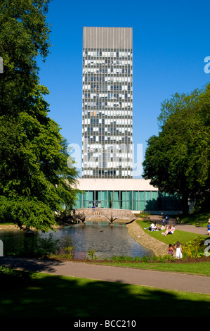 ArtsTower, Università di Sheffield da Western Park, Sheffield ,South Yorkshire England Regno Unito Foto Stock