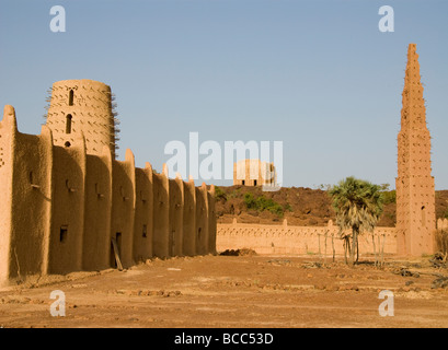 Il Burkina Faso. Il Sahel. Città di Bani. In stile sudanese moschee.minareti. Foto Stock