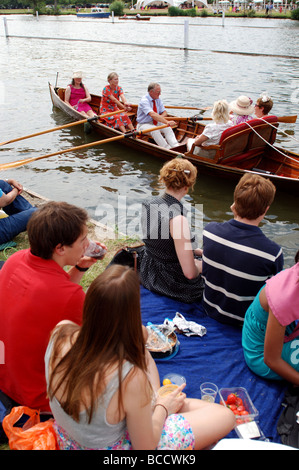 Henley Royal Regatta, Henley-on-Thames, Oxfordshire, England, Regno Unito Foto Stock