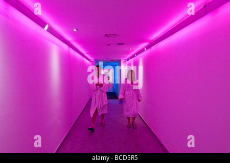 La cromoterapia Pré Saint Didier Spa Aosta Italia Foto Stock