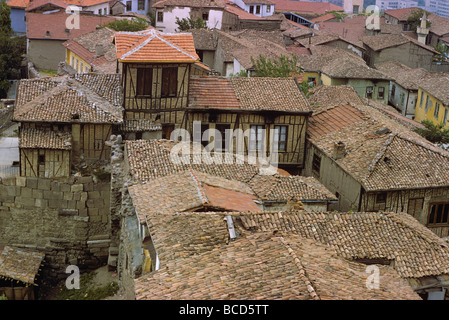 Tetti in tegole rosse dalla cittadella Ulus Ankara Turchia 680630 129 Foto Stock