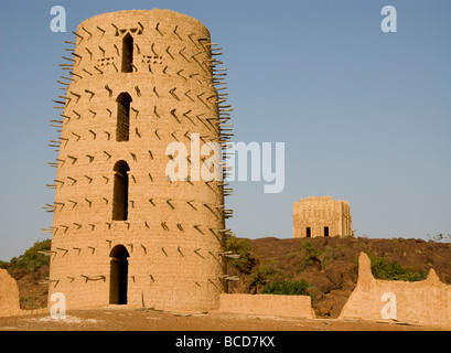 Il Burkina Faso. Il Sahel. Città di Bani. In stile sudanese moschee.minareti. Foto Stock