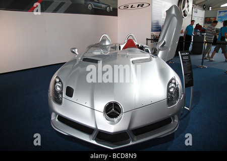 Una McLaren SLR di Stirling Moss Mercedes-Benz sul display al Festival di Goodwood di velocità, Luglio 2009 Foto Stock