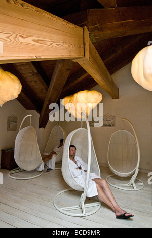 Sala relax Pré Saint Didier Spa Aosta Italia Foto Stock