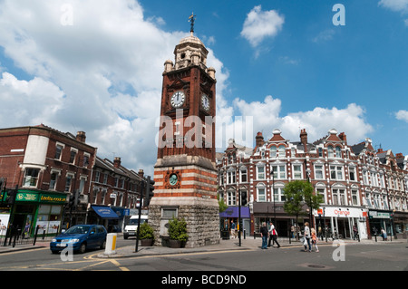 La torre dell orologio in Crouch End Londra Inghilterra REGNO UNITO Foto Stock