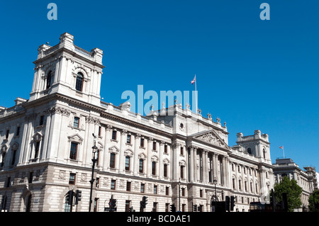 HM Treasury edificio su Whitehall, London, England, Regno Unito Foto Stock