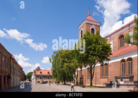 Street view la cattedrale e la Città Vecchia di Kaunas Lituania Foto Stock