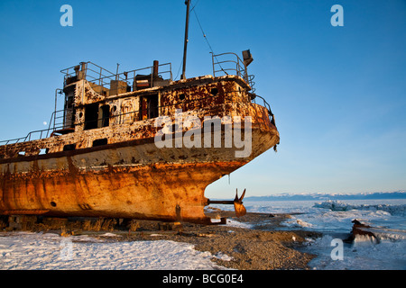 Relitto della nave, il lago Baikal, Siberia, Russia Foto Stock