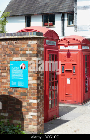 Edifici Avoncroft museum Bromsgrove Worcestershire raccolta di vinatge cabine telefoniche Foto Stock