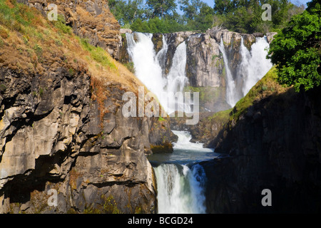 Il Fiume Bianco e White River Falls stato parco nel centro di Oregon Foto Stock