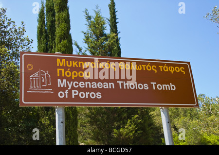 Tholos micenea beehive tomba risalente 1350BC a Tzanata vicino a Poros sull'isola greca di Cefalonia Grecia GR Foto Stock