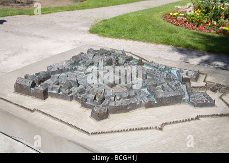 Lindau Baviera Germania UE può essere un metallo schema della città nel vedere Park Foto Stock