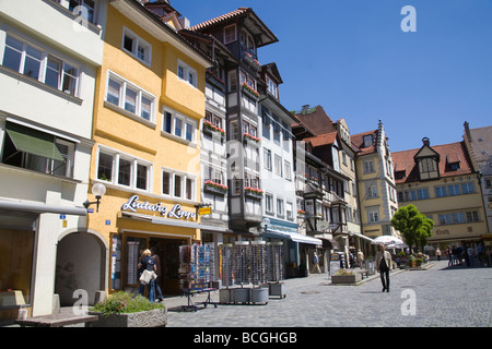 Lindau Baviera Germania UE Può Maximilianstrase i ciottoli principale strada pedonale fiancheggiata da edifici storici Foto Stock