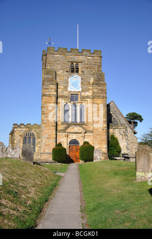 Santa Maria la Vergine Chiesa, High Street, Goudhurst, Kent, England, Regno Unito Foto Stock