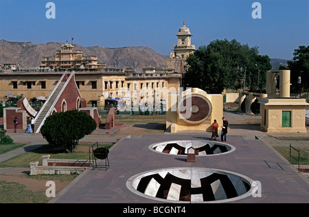 India Rajasthan Jaipur più grande osservatorio di pietra nel mondo creato nel 1728 da Maharaja Jai Singh II Jantar Mantar Foto Stock