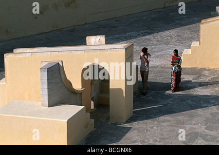 India Rajasthan Jaipur più grande osservatorio di pietra nel mondo creato nel 1728 da Maharaja Jai Singh II Jantar Mantar Foto Stock