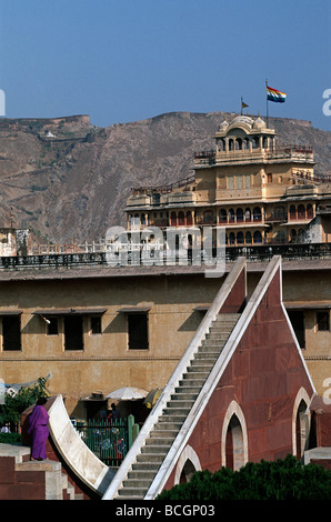 India Rajasthan Jaipur più grande osservatorio di pietra nel mondo creato nel 1728 da Maharaja Jai Singh II Jantar Mantar Foto Stock