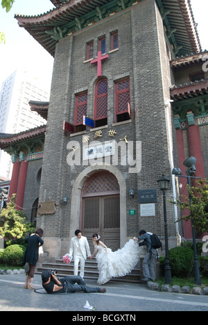 Matrimonio foto riprese a Hong De codolo della chiesa protestante in Cina Shanghai Foto Stock