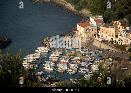 Marina di Massa Lubrense Penisola Sorrentina Campania Thyrrhenian Mare Mediterraneo Mare Italia Foto Stock