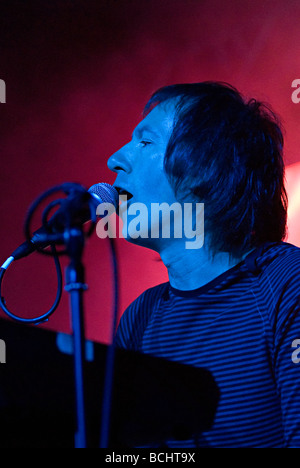 Til inspiral carpets band alternative rock da manchester suonare dal vivo a radici ville birmingham 2007 Foto Stock