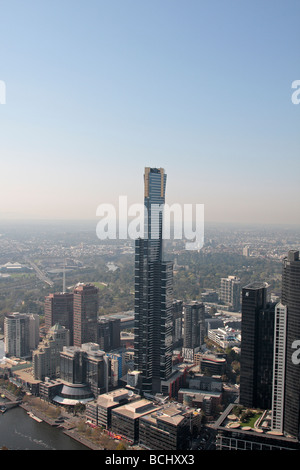 L'Eureka Tower vista dal cinquantacinquesimo piano piattaforma di osservazione della Torre di Rialto in Melbourne Victoria Australia Foto Stock