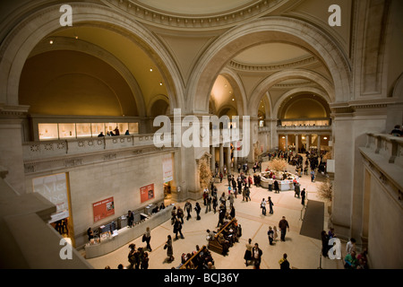 Voce principale hall presso il Metropolitan Museum of Art di New York City Foto Stock