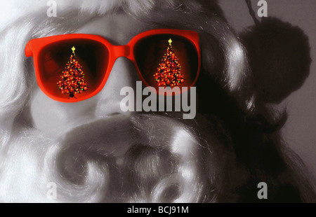 Composito Digitale Immagine di Santa Claus W/riflessione in occhiali da sole ritratto composite Foto Stock