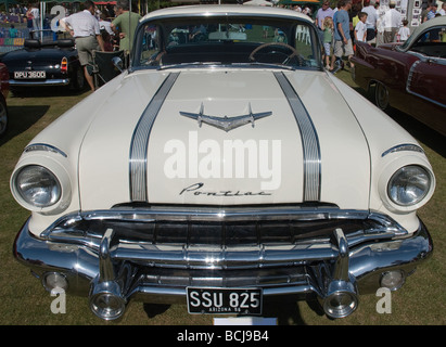 1956 Pontiac Star Chief Catalina Sedan Custom Vista frontale Foto Stock