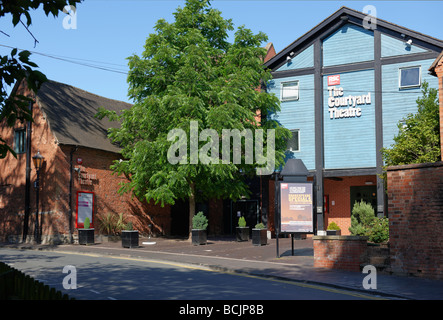 Vista esterna del Courtyard Theatre in Stratford Upon Avon Foto Stock