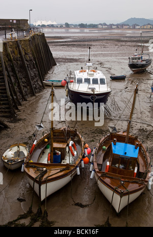 Barche da pesca in porto a Minehead Foto Stock