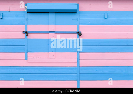 Colorato Beach Hut, Norfolk, Inghilterra Foto Stock