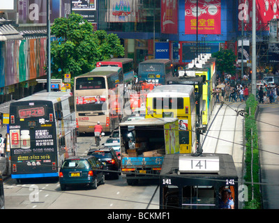 Cina Hong Kong il traffico intenso in scena a Causeway Bay Foto Stock