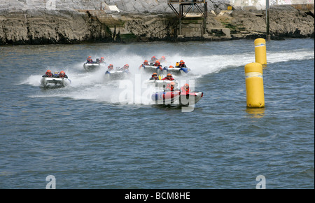 Zapcat Thundercat barcha a motore gara. Suono di Plymouth. Luglio 2009 Foto Stock
